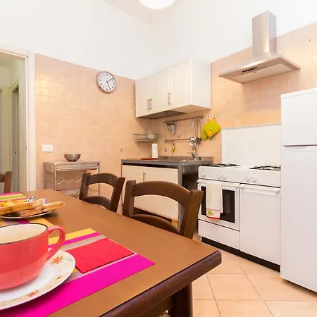 לינה וארוחת בוקר Casa Geco